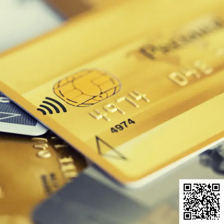 Сканируйте qr код и оформите карту рассрочки онлайн