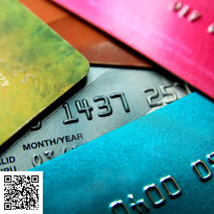 Отсканируйте qr код и оформите карту рассрочки онлайн