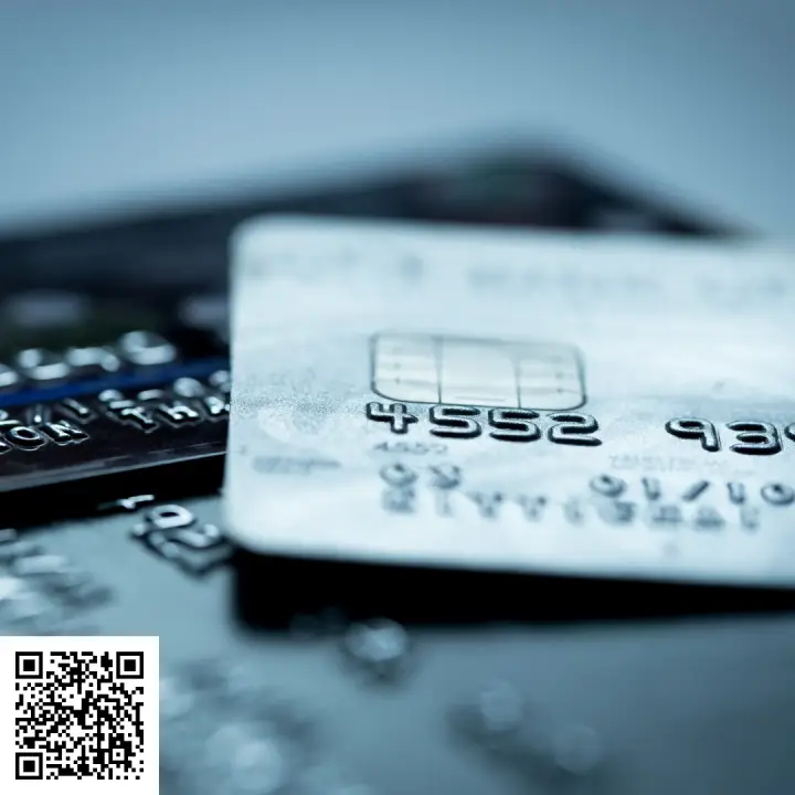 Отсканируйте qr код и оформите бесплатную карту рассрочки