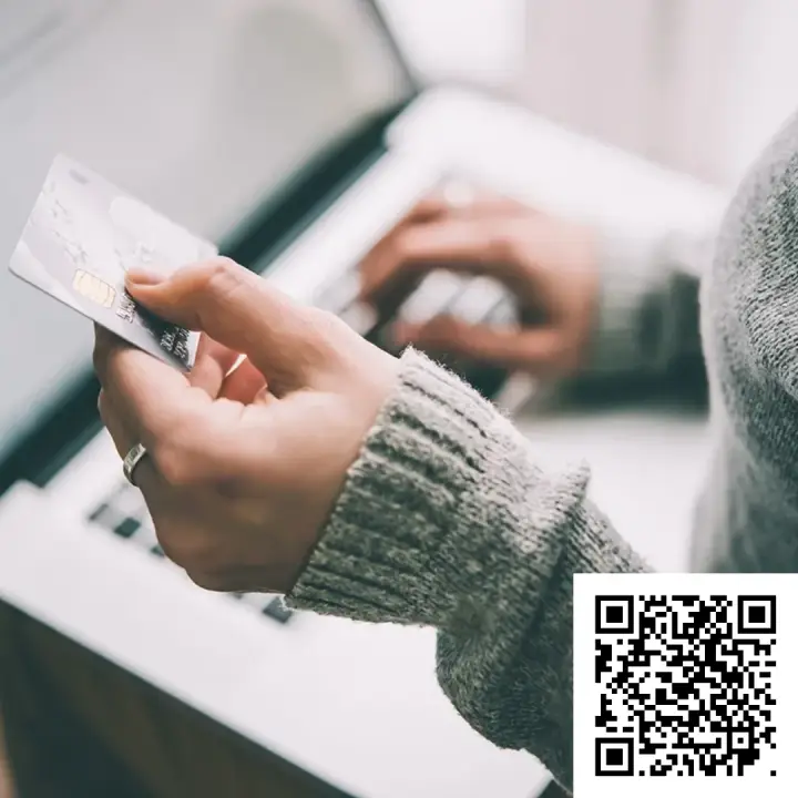 Сканируйте qr код и войдите в личный кабинет Кнопка Деньги